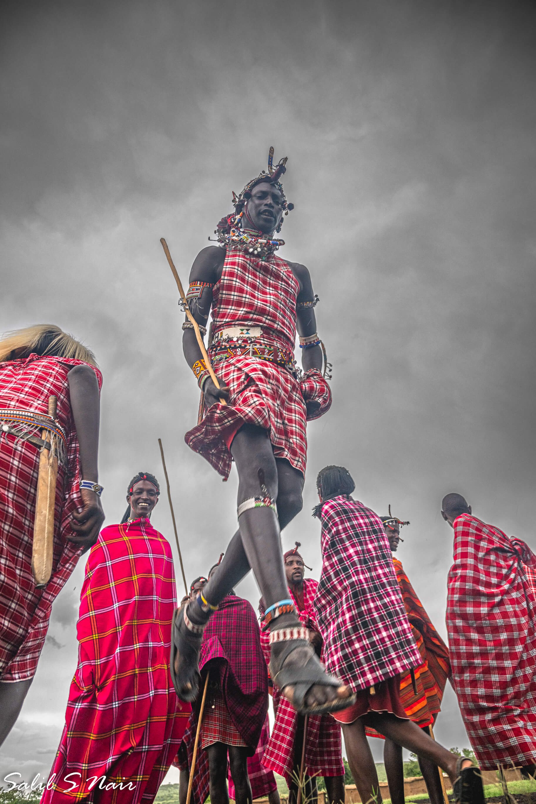Maasai warrior jumping in traditional dress, Kenya — Lens and Latitudes safari Maasai warrior jumping in traditional dress, Kenya — Lens and Latitudes safari